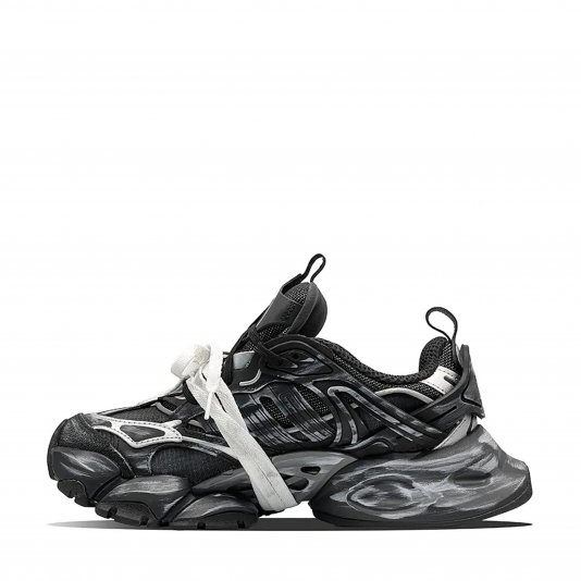 [ CUSTOM ] XLG Runner Deluxe Abrasions Black/Dirty White
